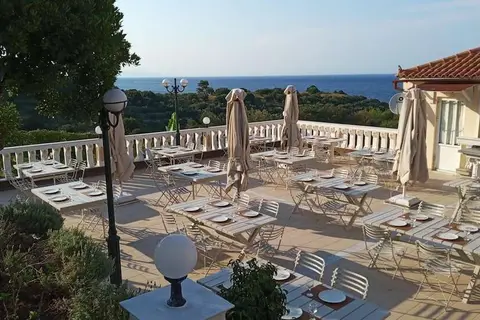 Matilda Hotel in Vasilikos — foto 8