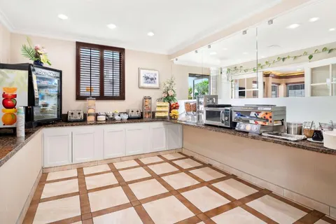 SureStay Hotel by Best Western Santa Monica in Santa Monica — foto 3