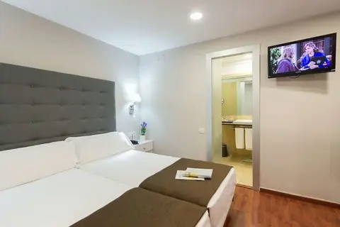 Aparthotel Senator Barcelona in Barcelona