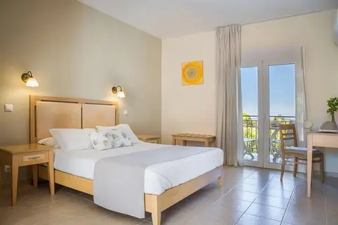 Astra Village Hotel & Spa in Σβορωνάτα — foto 3
