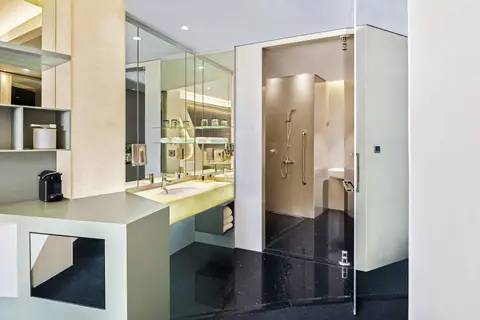 V Hotel Dubai Curio Collection by Hilton in دبي — foto 26