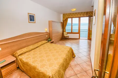 All Inclusive Hotel Piccolo Paradiso in Toscolano Maderno — foto 2