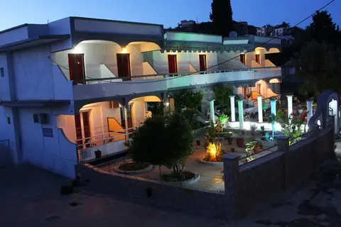 Dimitra Sun in Αρχάγγελος — foto 26