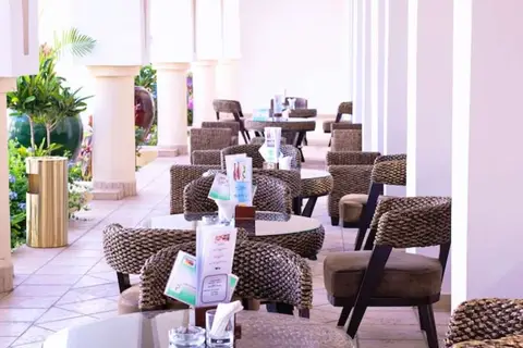 Ocean Bay Hotel in Serrekunda — foto 22