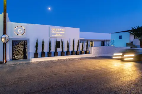 Central Boutique Hotel by Naoussa Hills in Νάουσα — foto 21