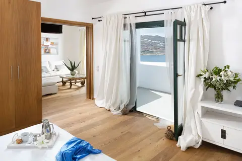 Tharroe Of Mykonos in Τούρλος — foto 7
