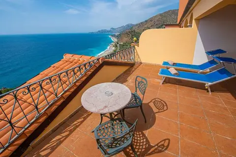 Baia Taormina Hotel in Forza d'Agrò — foto 23