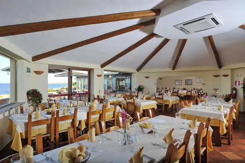 Hotel L'Esagono in San Teodoro — foto 10