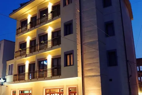 Sar'Otel in Tirana, foto 2
