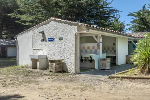 Flower Camping Le Bel Air in La Flotte — foto 15