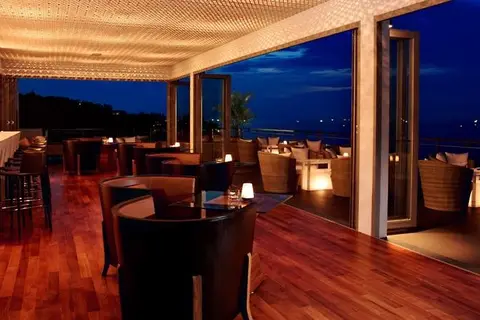 Cape Sienna Phuket Gourmet Hotel & Villas in ตำบลเชิงทะเล