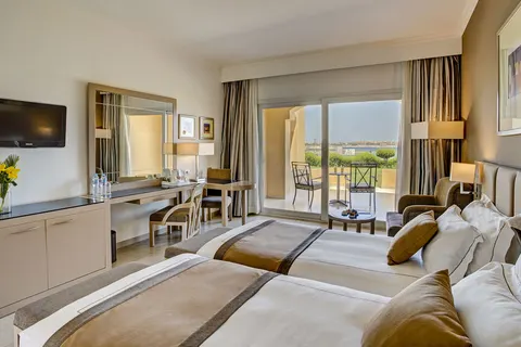 Cleopatra Luxury Resort in Xanadu Club Makadi Bay — foto 12