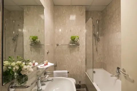 Bettoja Hotel Massimo D'Azeglio in Rome