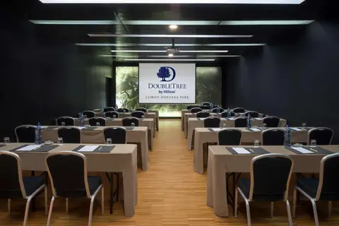 Doubletree by Hilton Lisbon - Fontana Park in Almada — foto 22