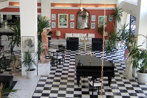 Enorme Epavli Boutique in Chersonissos — foto 19