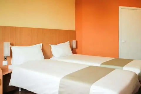 Ibis Sofia Airport Hotel in Berkein — foto 3