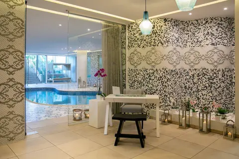 Vangelis Hotel & Suites in Παραλίμνι — foto 17