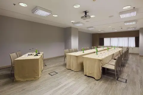 NH Torino Lingotto Congress in Turijn — foto 23