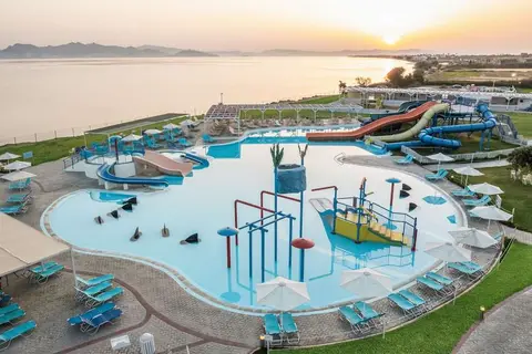 White Olive Marine Aquapark in Tigaki, foto 2