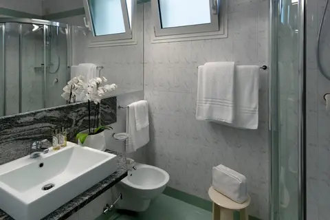 Hotel Le Soleil in Rome — foto 21