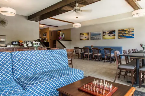 Black Swan Inn Lee-Lenox - An Ascend Hotel Collection Hotel in Luwte — foto 11