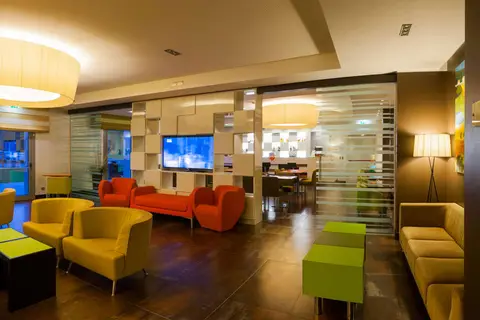 Hotel Cruise in Montano Lucino — foto 24
