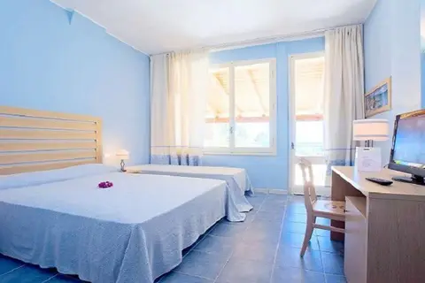Cala della Torre Club Hotel in La Caletta — foto 19