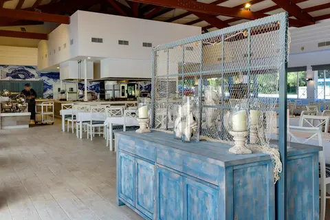 Green Garden Aparthotel in Cala Agulla — foto 12