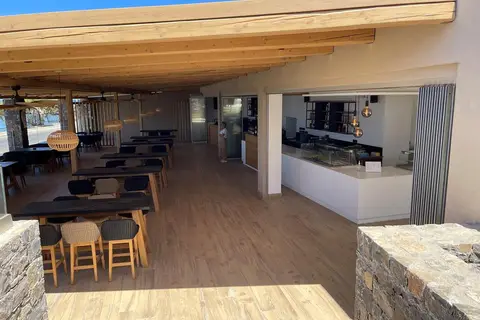 Aphrodite Beach Club in Δημοτική Ενότητα Γουβών — foto 6