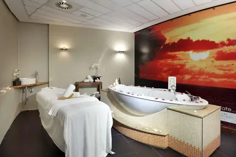Eurostars Suites Mirasierra in Madrid — foto 18