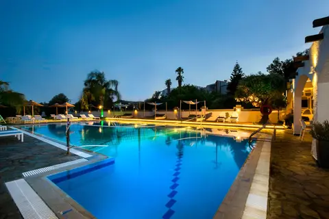 Malibu Boutique Studios & Bungalows in Faliraki — foto 9