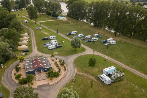 Camping Aux Rives Du Soleil foto 27