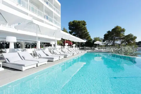 Hotel Grupotel Ibiza Beach Resort - adults only in Sant Joan de Labritja — foto 11