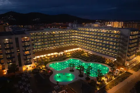 Aparthotel Tahiti Playa Suites in Pineda de Mar — foto 9