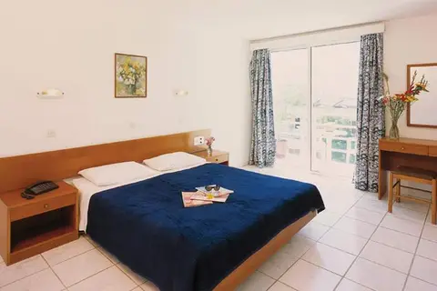 Carina in Rhodos — foto 14