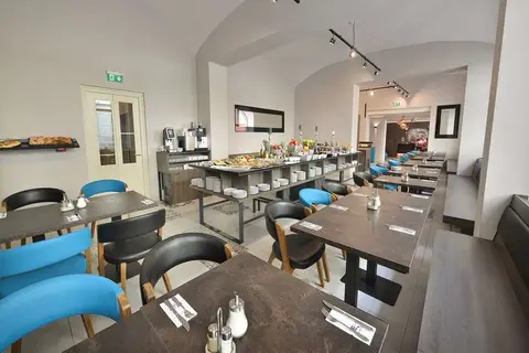 EA Hotel New Town in Praag — foto 6
