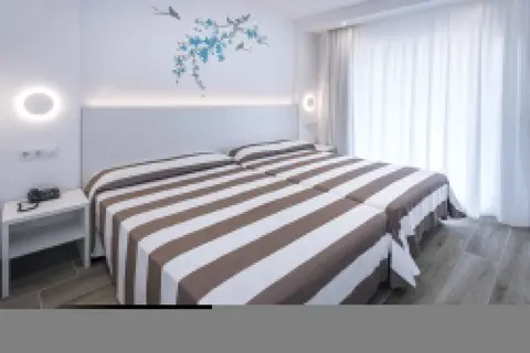 Hotel Oasis Park in Calella — foto 17