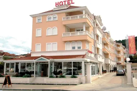 Palace Trogir in Trogir — foto 17