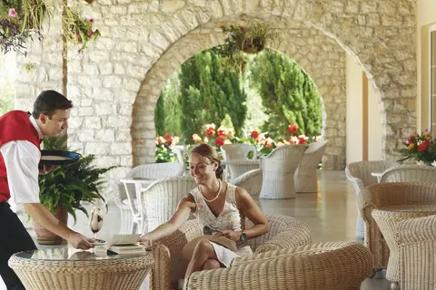 St. George's Bay Country Club in Αχαράβη — foto 6