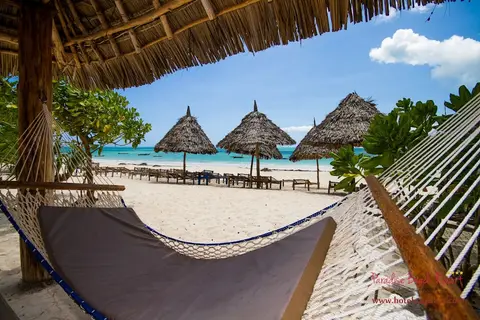 Paradise Beach Resort in Chwaka — foto 6