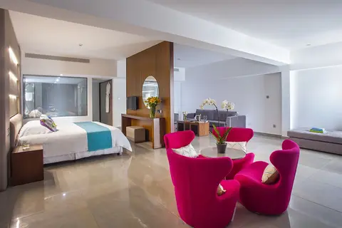 King Evelthon Beach Hotel and Resort in Paphos — foto 25