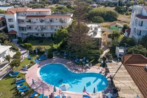 Casa Lyristis in Φαληράκι