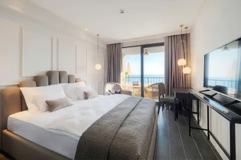 Vivid Blue Serenity Resort in Budva — foto 6