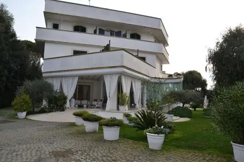 Il San Francesco Charming Hotel in Sabaudia — foto 3