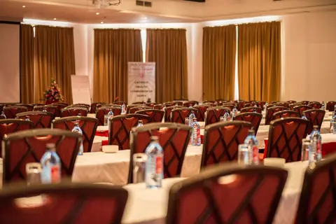 PrideInn Paradise Beach Resort Convention Centre & Spa in Shanzu ward — foto 18