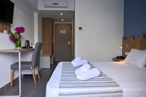 Pollis Hotel in Chersonisos Municipal Unit — foto 5