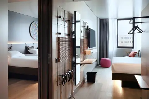 Moxy Athens City in Athene — foto 12