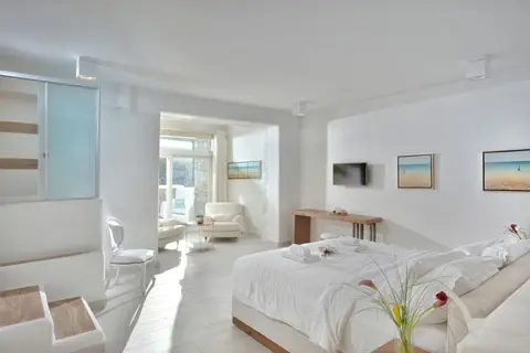 Nissaki Boutique Hotel in Πλατύς Γιαλός — foto 17