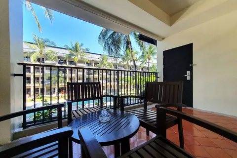 Radisson Resort and Suites Phuket in ตำบลเชิงทะเล — foto 21