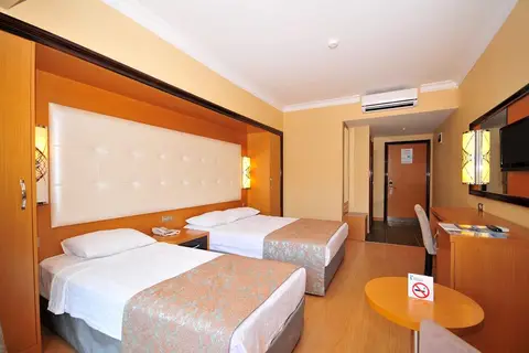 Pasa Beach Hotel in Marmaris — foto 7
